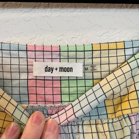 day + moon Pastel Top - Picture 2 of 5